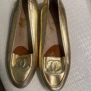 VTG Chanel 10 gold flats